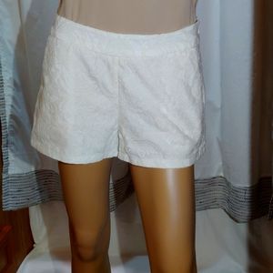 ALYTHEA SZ M 2 White Lace Overlay shorts